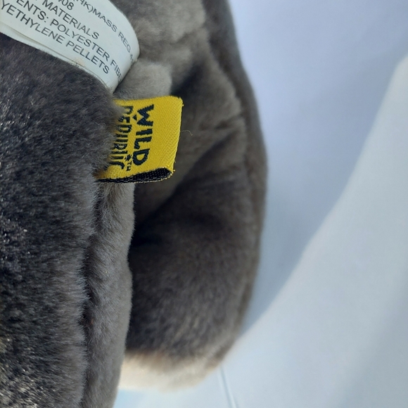 Cute Little Elephant by Wild Republic 2005 Stuffed Animal - Picture 5 of 5